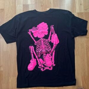 Brand New KAWS Pink Skeleton tee Black SZ XXL